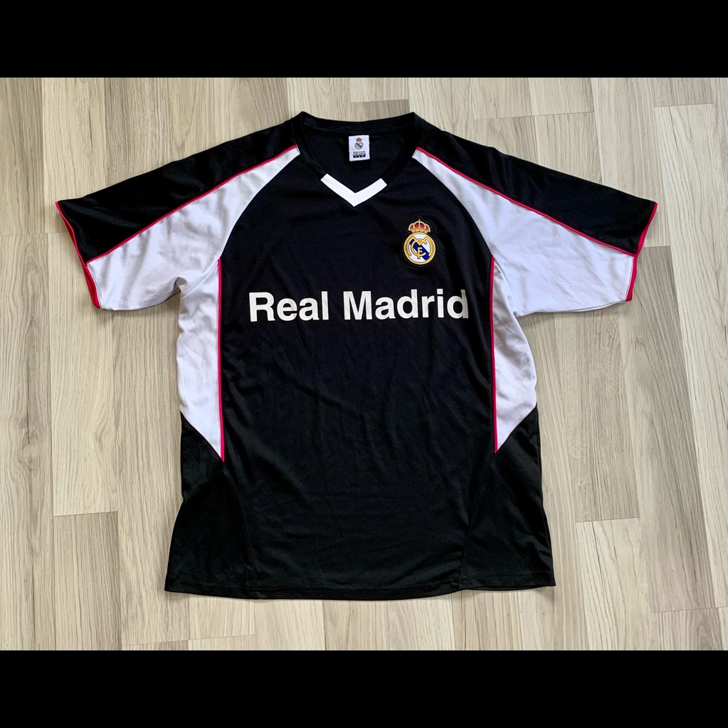 Vintage Real Madrid Official Team Store Fan Jersey Vintage Real Madrid Official Team Store Fan Jersey